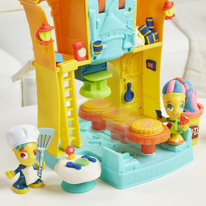 Hasbro Play-Doh 3 in 1 Town Center with 8 Clay Tubs, 