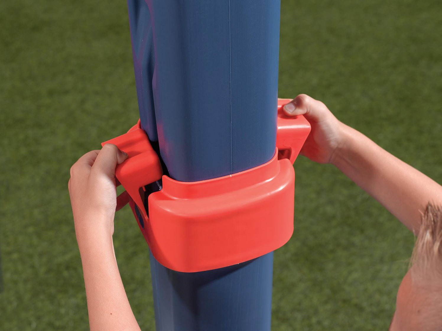 Step2 Shootin' Hoops Pro Basketball Set , 1 pc —