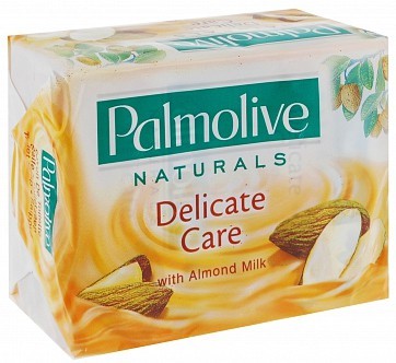 Palmolive Delicate Care Bar Soap with Almond Milk 3-Pack, 3 x 90 gr